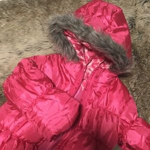 Girls 3T Pink Puffer Jacket Swiss Alps